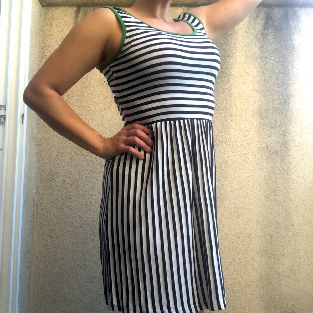 2/$20 Puella Striped Dress Size M, Great back!